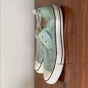 Ladies Converse tennis shoes